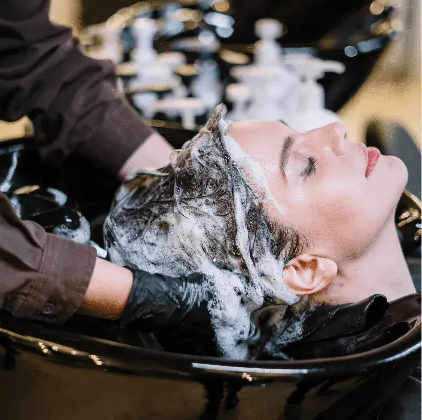 servicio de lavado y corte de cabello